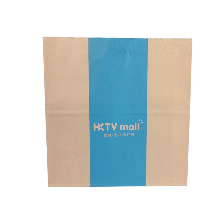 Henkeltasche aus Kraftpapier mit farbigem Logo