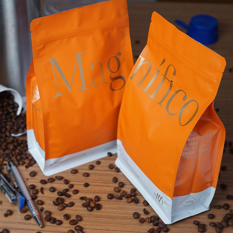 Mattierte Kaffee-Seitenfalte-Reißverschlusstasche